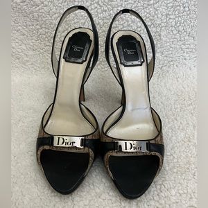 Christian Dior Vintage Diorissimo Platform in Bleu Marine